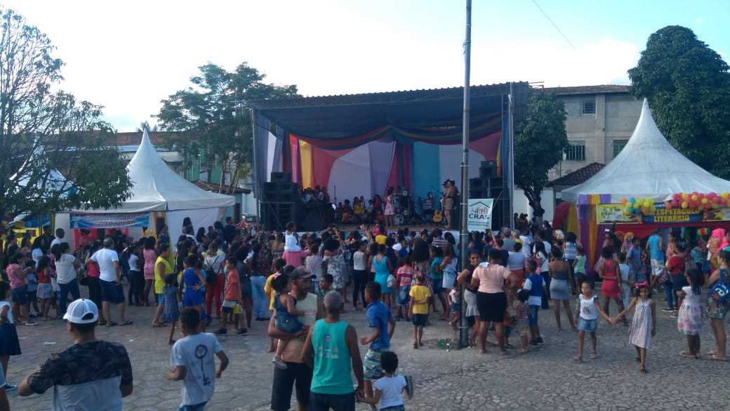 Feira Literária Camacan